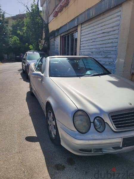 Mercedes-Benz CLK-Class 2000 2