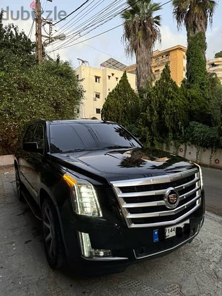 Cadillac Escalade 2015 1