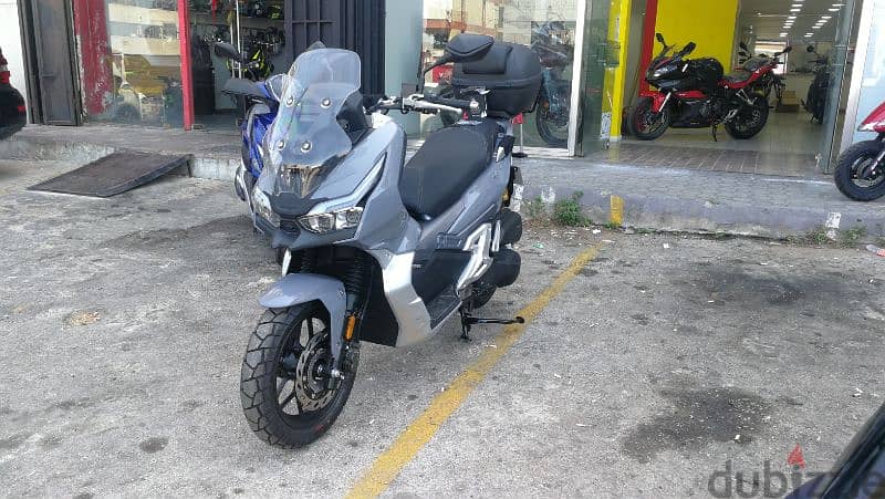 Vorei V-ADV 150cc /Adventure scooter engineered by Honda 3