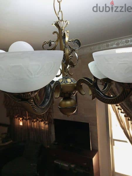 chandeliers in good conditions 3