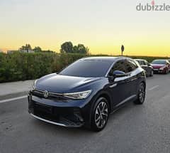 VOLKSWAGEN ID4 CROZZ PURE PLUS + 2022 AJNABIYI 8000 KM ONLY !!!!