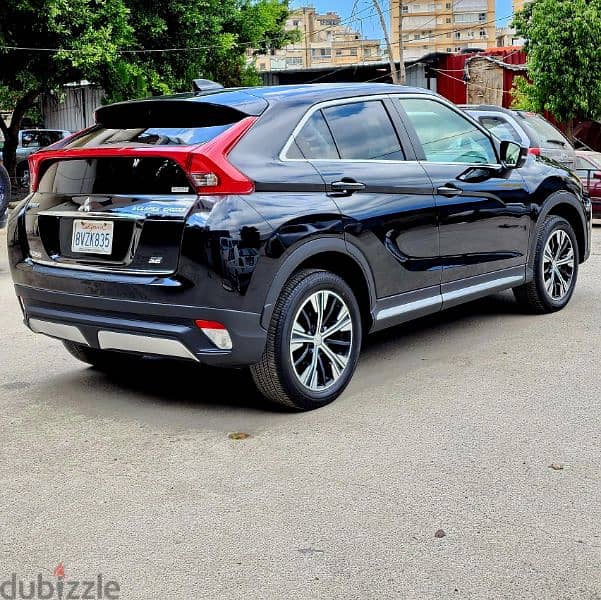 Mitsubishi Eclipse Cross 2018 SE Full 73000 MILES 4WD اجنبي شبه جديد 3