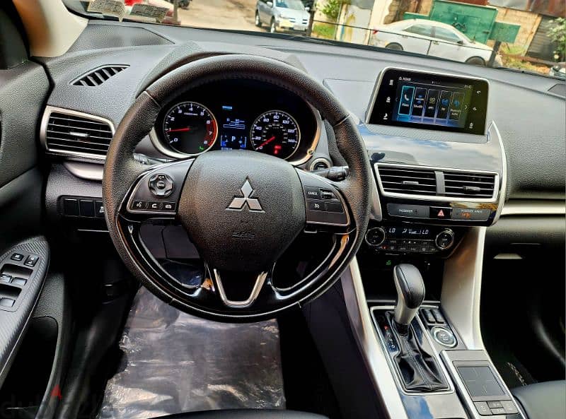 Mitsubishi Eclipse Cross 2018 SE Full 73000 MILES 4WD اجنبي شبه جديد 15