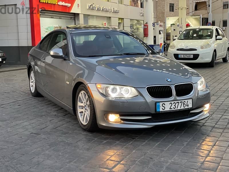 BMW 3-Series 2011 0