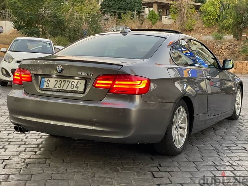 BMW 3-Series 2011 2