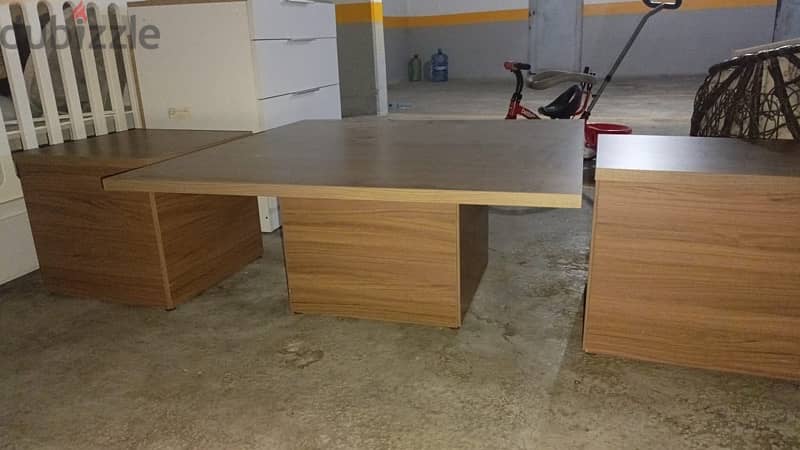 3 wood tables in good condition 3