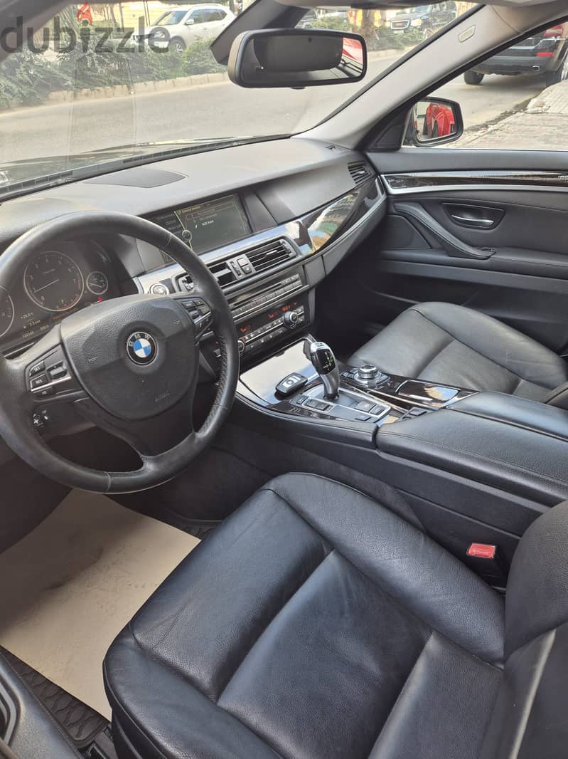 BMW 5-Series 2012 528 3