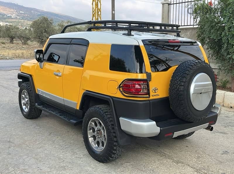 Toyota FJ Cruiser 2010 2