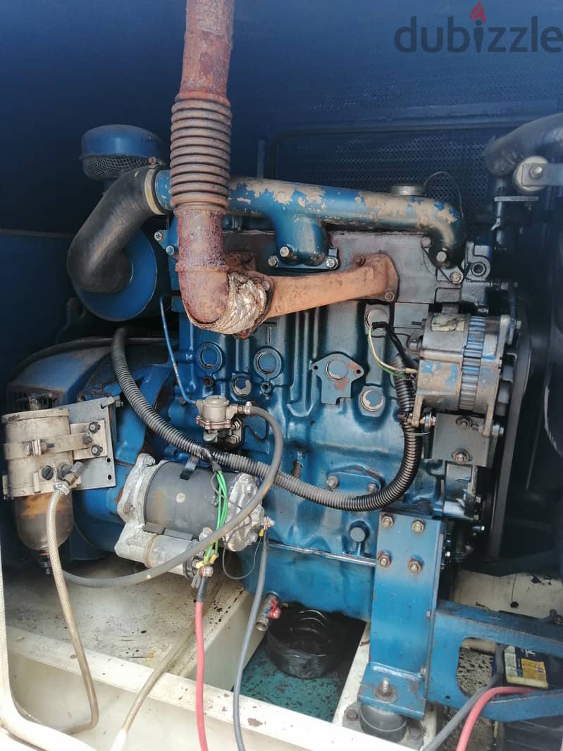 4150$   Perkins 40 kw عرض مغري مولد 2