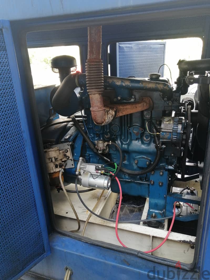 4150$   Perkins 40 kw عرض مغري مولد 4