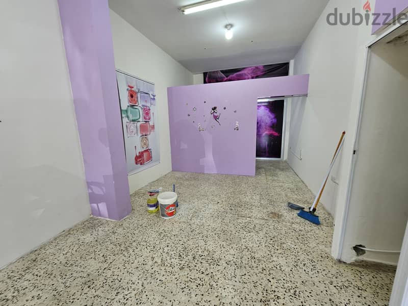 RWB156-1MT - Shop for rent in Jbeil 0