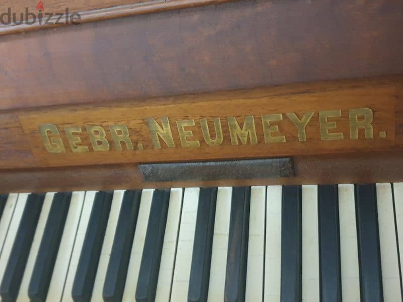 antique unique item,gebr. neumeyer piano,true wood,Berlin,Germany 1