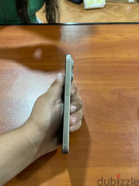 iphone 15 pro  256gb 1