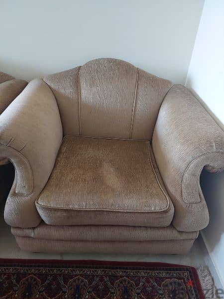 good condition, salon 3