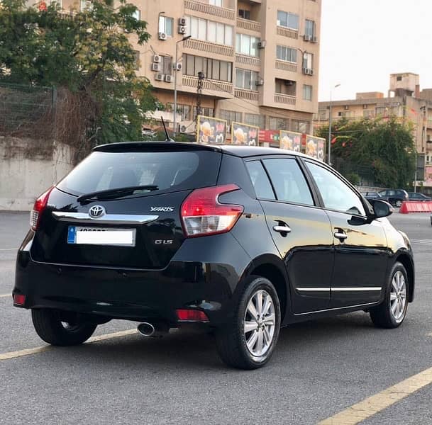 Toyota Yaris 2015 1