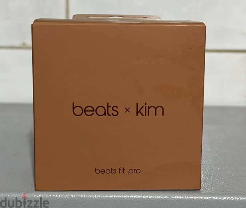 Beats Fit Pro Dune (kim collection) 0