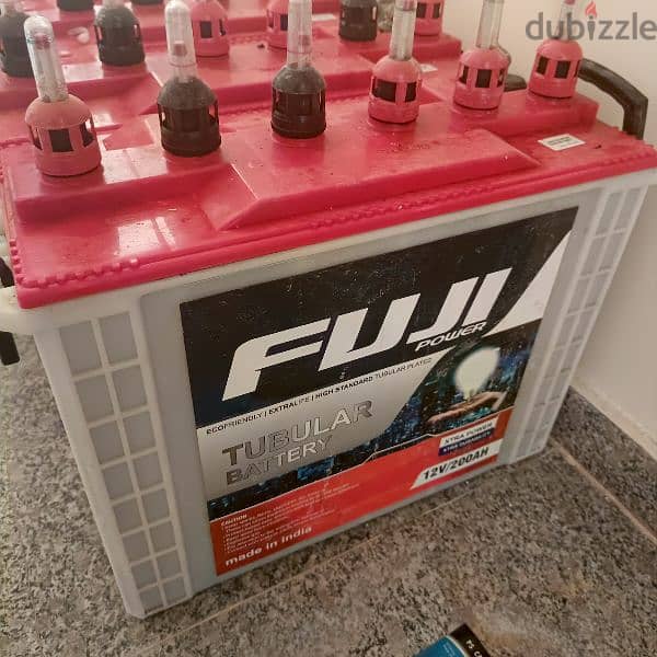 4 batteries 200amp used 6month 1