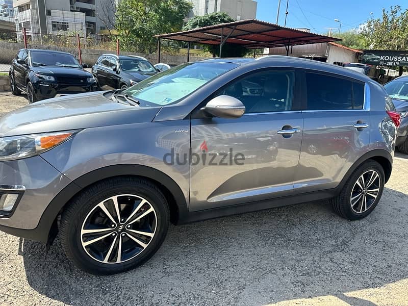 Kia Sportage 2016 Sx GDI like new 11