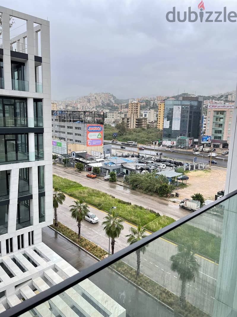 Waterfront City Dbayeh/ Office of 116 SQM for Rent @ 800$/مكتب للإيجا 7