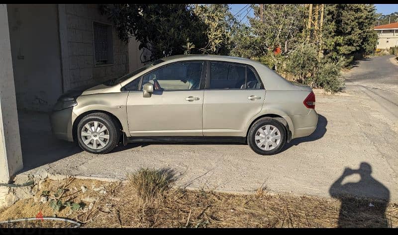 Nissan Tiida 2010 خارقة النظافة 2