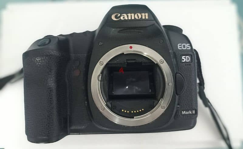 Canon 5d mark ii (body) 1