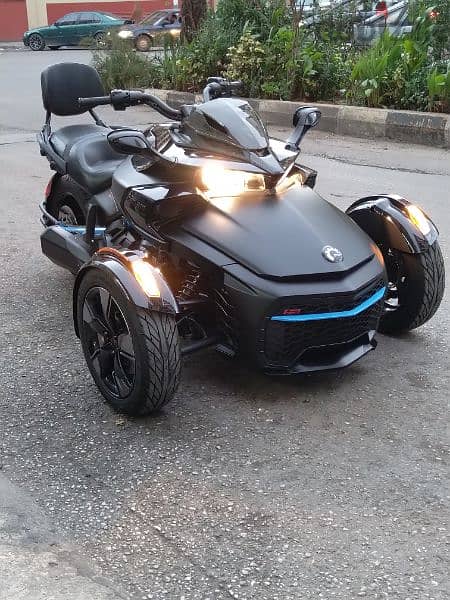 Can-am spyder F3(S) 1330cc model 2022 only 600miles abs 17