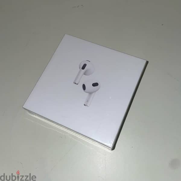 Apple AirPods Gen 3 4