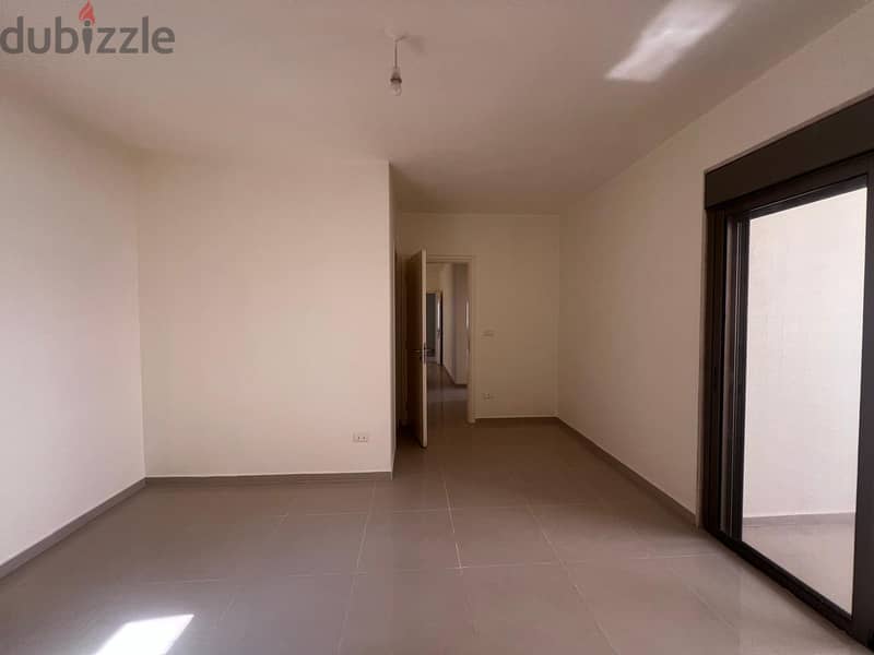 Apartment + Rooftop For Sale شقة مع السطح للبيع 16