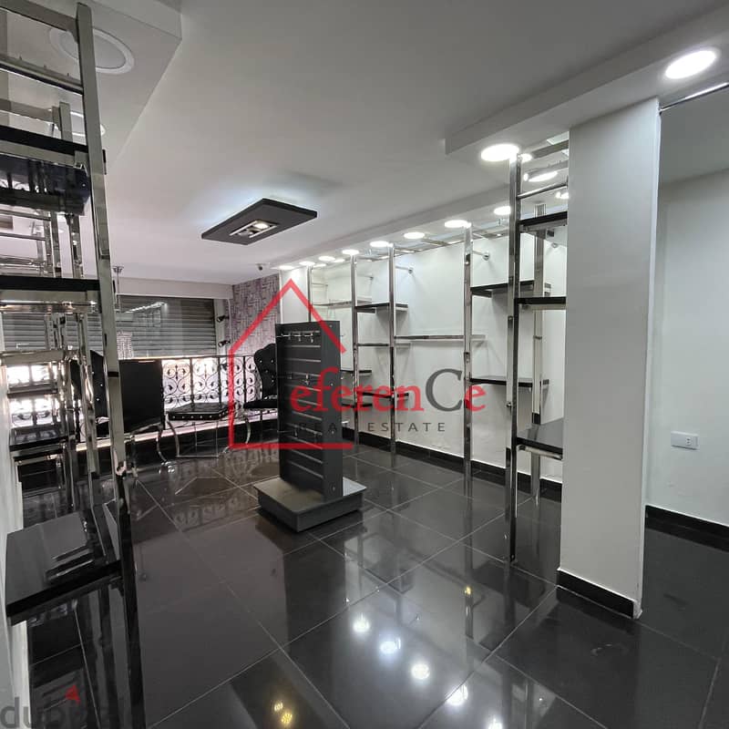 Triplex shop for rent in Bauchrieh محل ثلاثي للإيجار في البوشرية 8