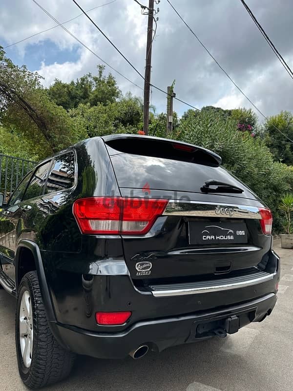 Jeep Cherokee 2011 8