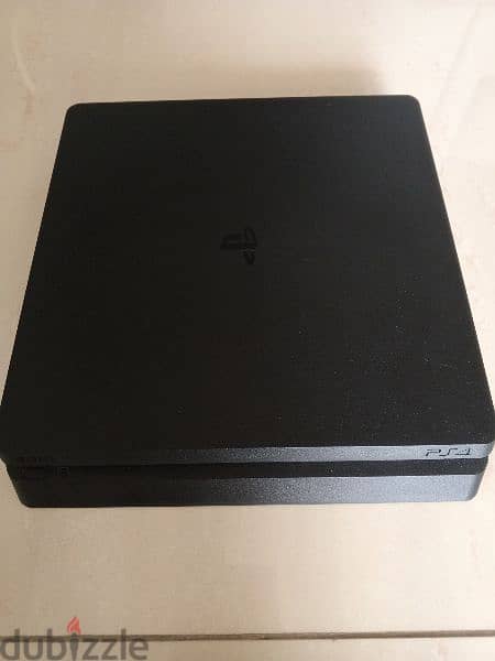 PS4 Slim 1