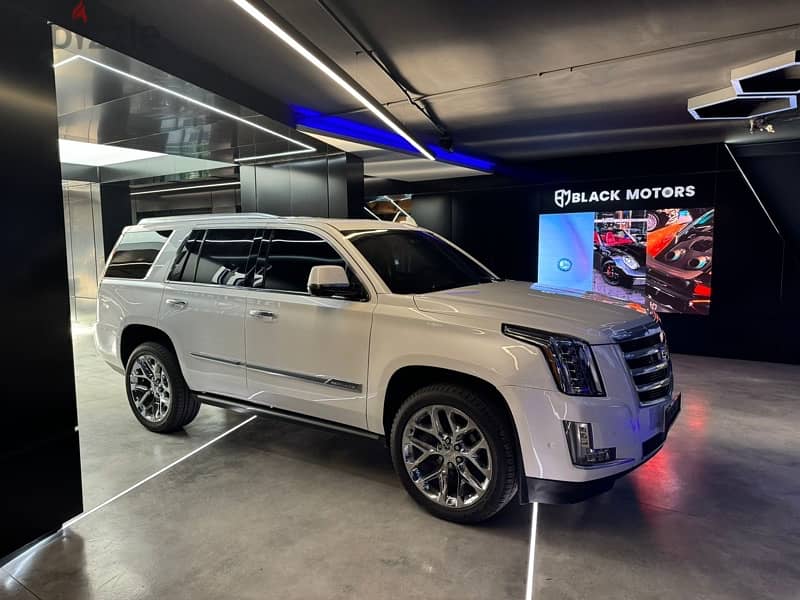 Cadillac Escalade 2017 1