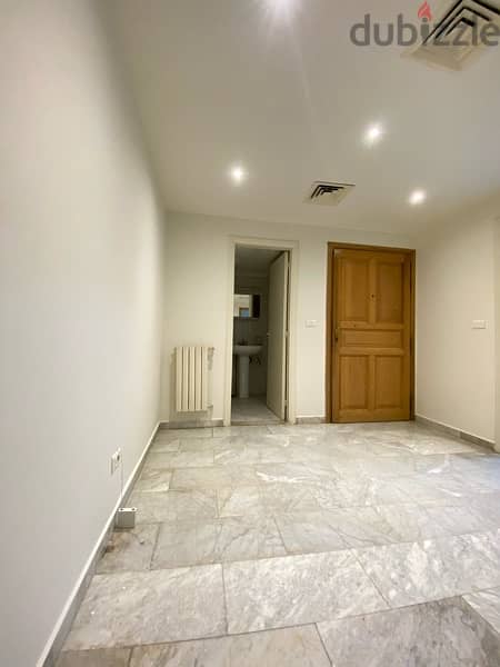 Spacious apartment + terrace for Rent or Biyada 19