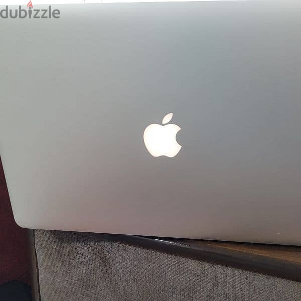 MacBook Pro 0