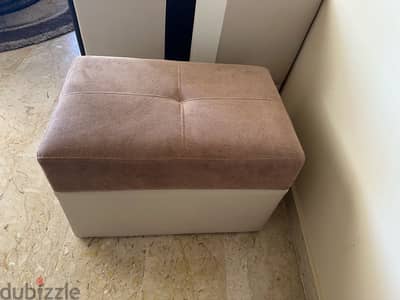 2 arm chairs and pouf 260$