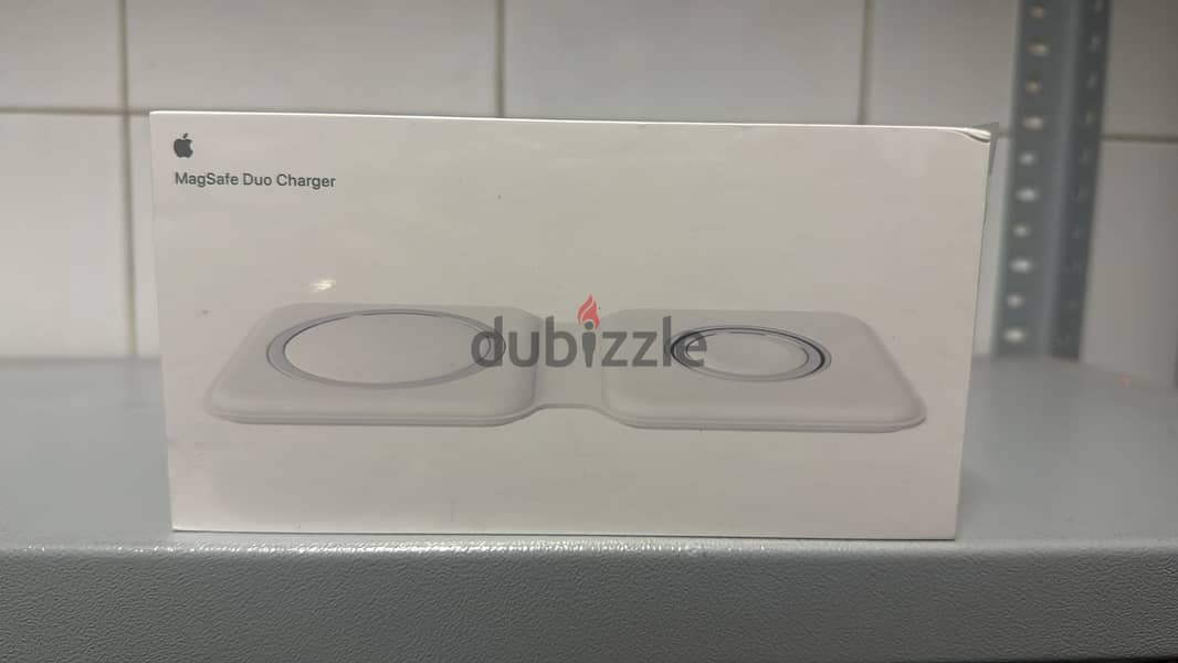 Apple MagSafe Duo Charger 0