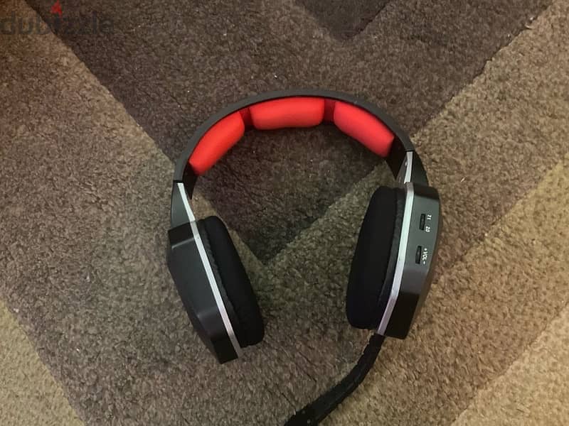 VERY CHEAP GOOD QUALITY AND VERY COMFY GAMING HEADSET ONLY 35$ !! 6