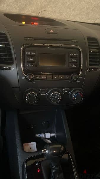 Kia Forte LX 2018 4