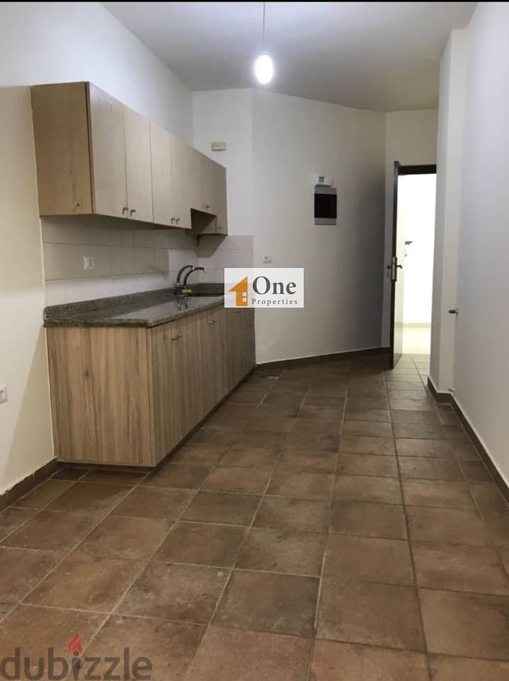 UNFURNISHED APARTMENT FOR YEARLY RENT IN EIN SAADEH 6