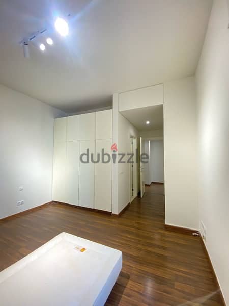 Spacious apartment With big balcony in Achrafieh, prime location. 13