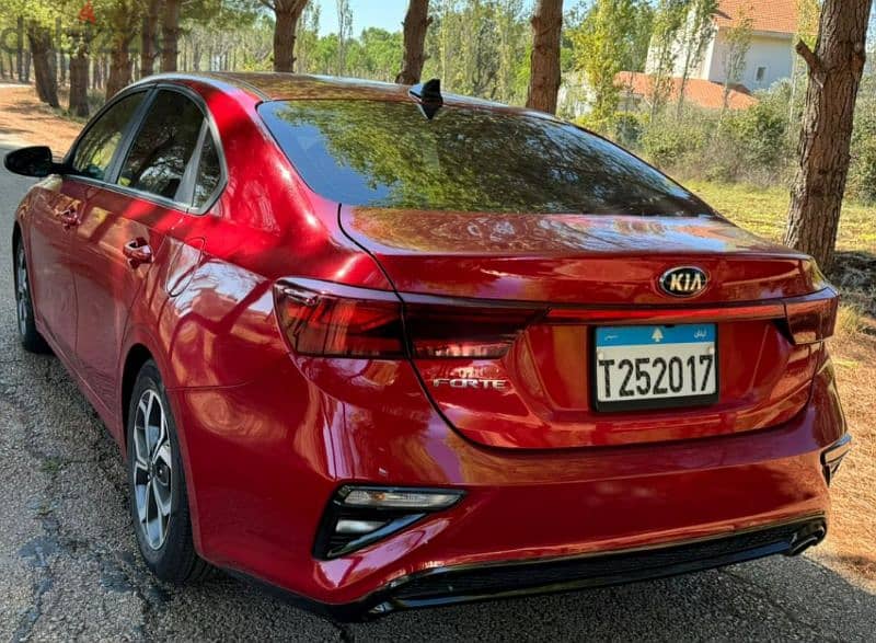 Kia Forte 2019 3