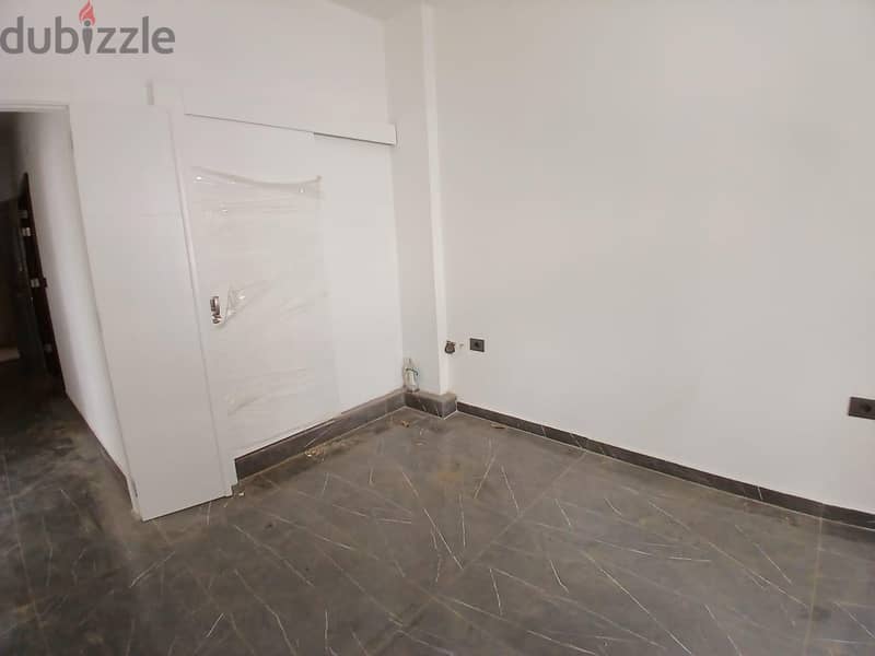 Apartment for rent in Sad El Baouchrieh شقة للايجار في سد البوشرية 1