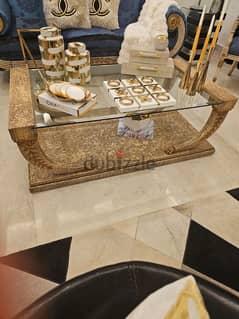 Golden Table 0