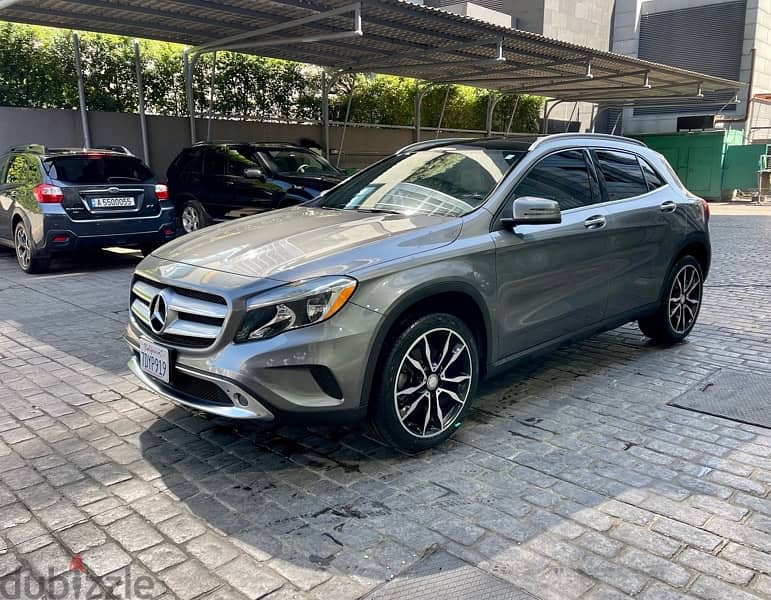 Mercedes-Benz GLA 250 2016 Clean Carfax,Premium Package 0