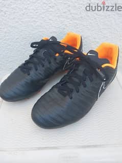 football shoes 0