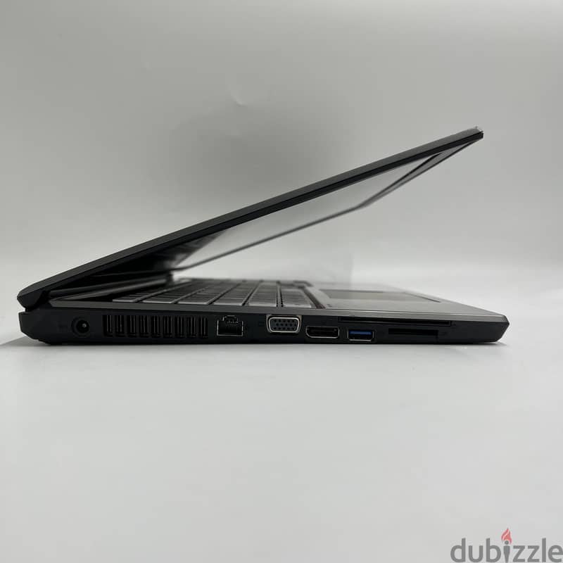 2274 Used Laptop Fujitsu Seimens E756 Core i5 6200U 6th Gen 8GB DDr4 5