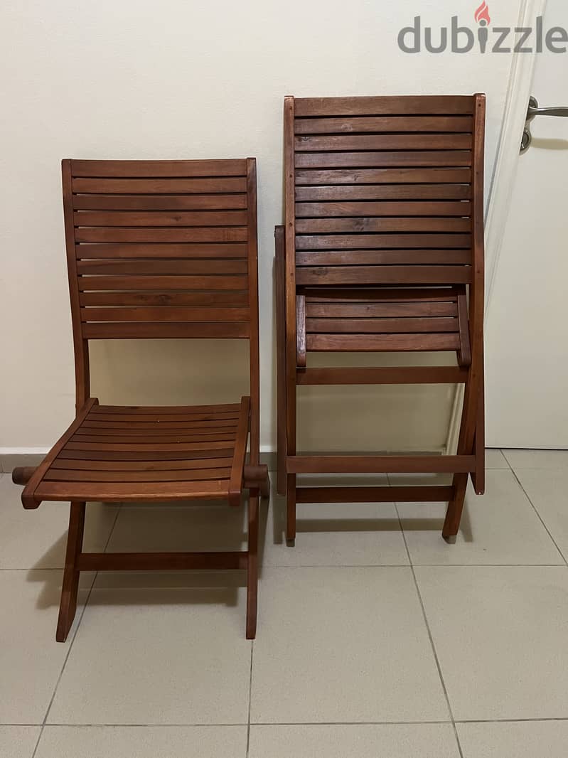 Wooden foldable chairs x2 2