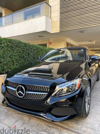 Mercedes-Benz C300 4matic 2018 convertible very clean