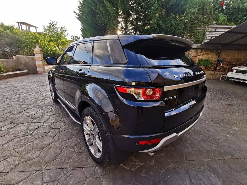 Land Rover Evoque 2013 1