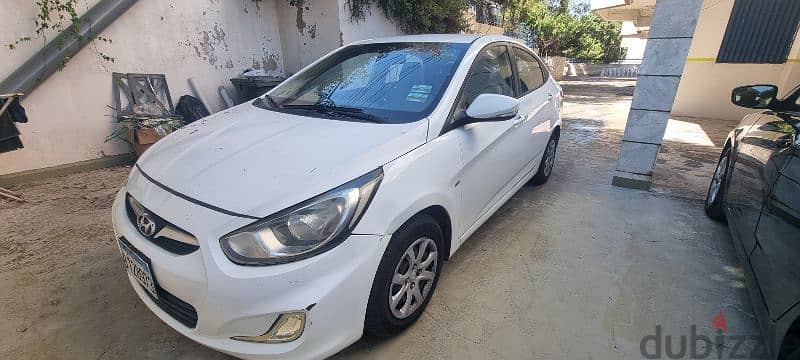 Hyundai Accent 2012 1